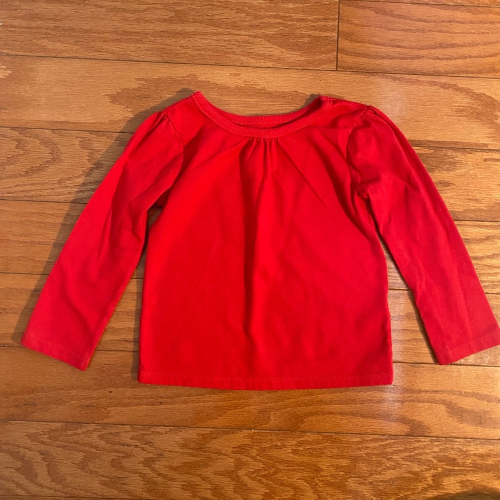 18 MONTH RED LONG SLEEVE TEE PERFECT FOR CHRISTMAS OR VALENTINES DAY 🎄❤️
